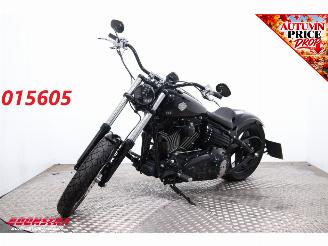 skadebil auto Harley-Davidson Softail Rocker FXCWC KessTech 11.473 km! 2010/6