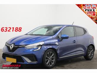 Damaged car Renault Clio 1.0 TCe R.S. Line SHZ AHK Clima Navi PDC Cruise 2020/11