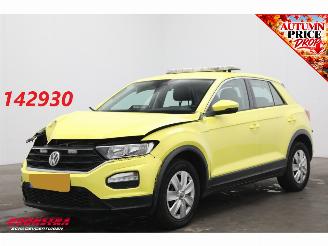 Vaurioauto  passenger cars Volkswagen T-Roc 1.5 TSI 150 pk DSG Airco Bluetooth 83.248km 2019/11