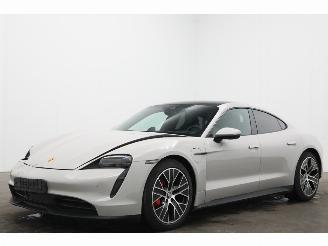 Unfallwagen Porsche Taycan 93.4 kWh Perf.Bat.+ Chrono Pano ACC PASM Bose 360° Memory Chalk 2023/1