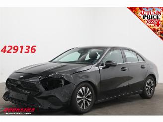 škoda osobní automobily Mercedes A-klasse 180 Business Line ACC Camera SHZ Virtual Clima Navi LED LMV 2023/10