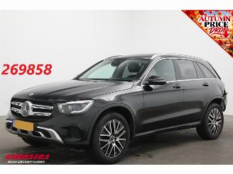 krockskadad bil auto Mercedes GLC 300e 4MATIC AMG Pano LED ACC Burmester AHK 2020/10