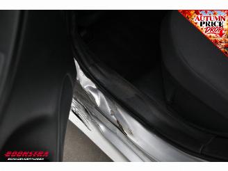 Toyota Yaris 1.5 Hybrid Dynamic Cruise Camera Bluetooth Clima picture 9