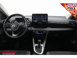 Toyota Yaris 1.5 Hybrid Dynamic Cruise Camera Bluetooth Clima picture 14