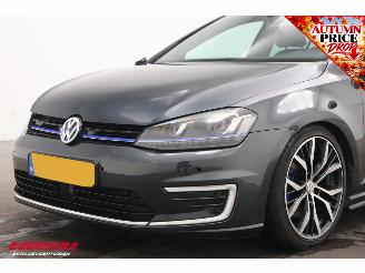 Volkswagen Golf 1.4 TSI GTE Pano ACC Leder SHZ Camera Clima Navi picture 16