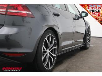 Volkswagen Golf 1.4 TSI GTE Pano ACC Leder SHZ Camera Clima Navi picture 5