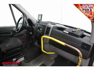 Volkswagen Crafter Kombi 2.0 TDI Maxi Tribus Behindertengerecht Cruise Camera Bluetooth Airco picture 13