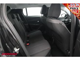Peugeot 208 1.2 PureTech Business Cruise Navi Apple/Android PDC Clima picture 14