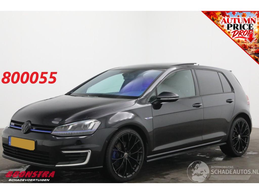 Volkswagen Golf 1.4 TSI DSG GTE Pano Cruise Leder SHZ PDC Clima