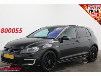 Voiture accidenté Volkswagen Golf 1.4 TSI DSG GTE Pano Cruise Leder SHZ PDC Clima 2015/1