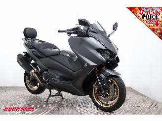 Yamaha  TMAX 560 Tech MAX ABS 35 KW Akrapovic LED Cruise Heizgriffe SHZ picture 2