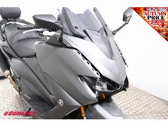 Yamaha  TMAX 560 Tech MAX ABS 35 KW Akrapovic LED Cruise Heizgriffe SHZ picture 9