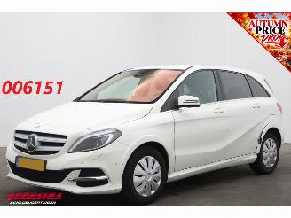 skadebil auto Mercedes B-klasse Electric Drive Prestige 28 kWh Fahrbar! Cruise Navi Leder Memory Camera PDC Clima 2015/4