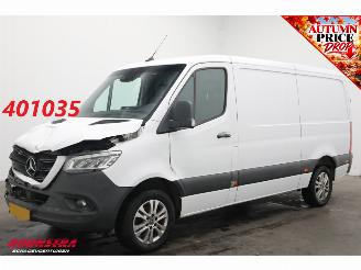 krockskadad bil bedrijf Mercedes Sprinter 317 CDI Aut. Navi Camera PDC AHK Leder Cruise Apple/Android Airco 2021/10