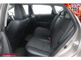 Toyota Auris 1.8 Hybrid Executive Aut. Camera SHZ Clima Cruise Navi LED picture 13