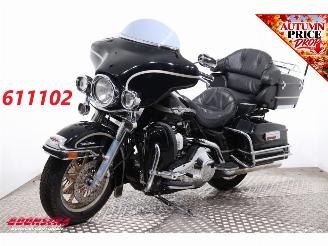 krockskadad bil motor Harley-Davidson  FLHTCUI Ultra Classic 5HD Orig NL! Anniversary Cruise Radio 39.457 km! 2003/4
