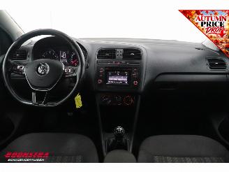 Volkswagen Polo 1.0 Bluemotion Comfortline 5Drs. Airco PDC Cruise picture 13