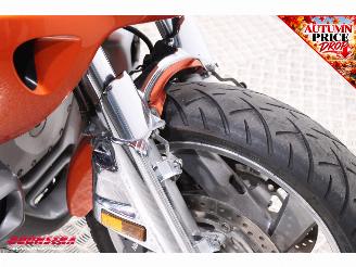 Honda GL 1800 Gold Wing Dual C-ABS Deluxe Reverse Cruise picture 15