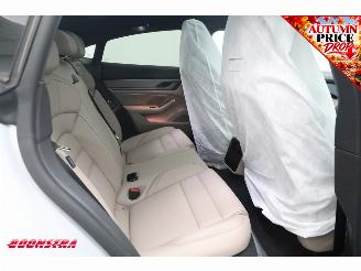 Porsche Taycan 4S 105 kWh RHD Chrono PASM PDLS+ Pano 360° Memory ACC SHZ picture 9