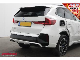 BMW iX1 eDrive20 67 kWh M Sport H/K ACC Navi Virtual Apple/Android Memory Camera PDC Clima picture 6