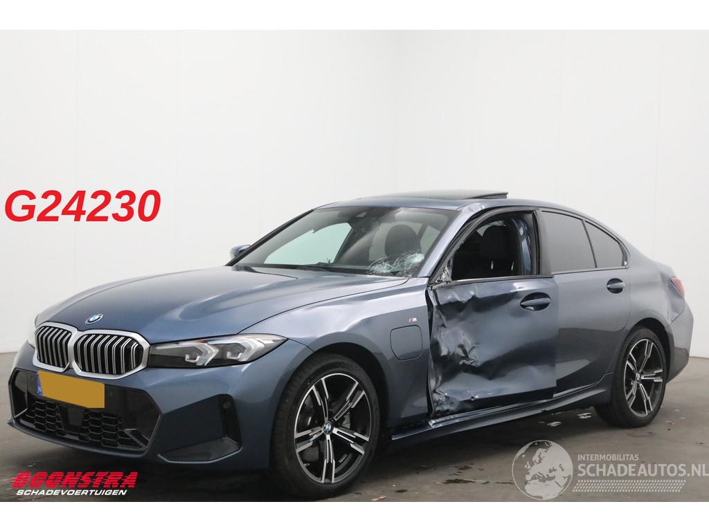 BMW 3-serie 330e M Sport Pano H/K Camera SHZ ACC Apple/Android