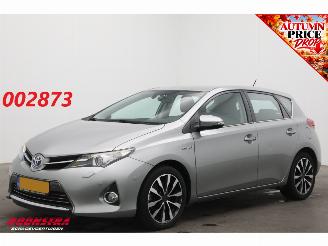 uszkodzony samochody osobowe Toyota Auris 1.8 Hybrid Lease Pro Cruise Navi Camera PDC Bluetooth Clima 2013/1