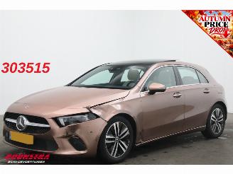 Unfallwagen Mercedes A-klasse 180 Business Solution Luxury Aut. Pano Memory Burmester SHZ Camera Leder 2021/4