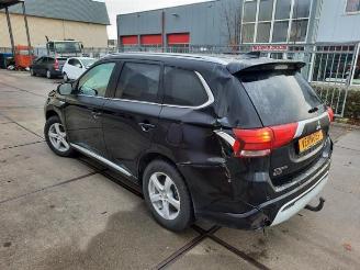 Mitsubishi Outlander Outlander (GF/GG), SUV, 2012 2.4 16V PHEV 4x4 picture 4