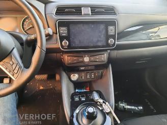 Nissan Leaf Leaf (ZE1), Hatchback, 2017 Electric picture 6