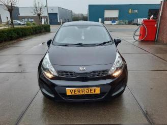 Vrakbiler auto Kia Rio  2014/3
