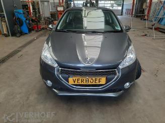 demontáž osobní automobily Peugeot 208 208 I (CA/CC/CK/CL), Hatchback, 2012 / 2019 1.2 Vti 12V PureTech 82 2012/11