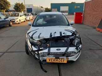 Vrakbiler auto Ford Focus Focus 3, Hatchback, 2010 / 2020 1.0 Ti-VCT EcoBoost 12V 125 2016/11