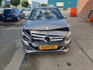 demontáž osobní automobily Mercedes B-klasse B (W246/W242), Hatchback, 2011 / 2018 1.6 B-180 BlueEFFICIENCY Turbo 16V 2018/7