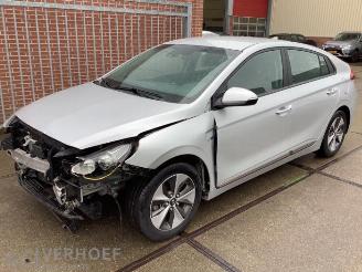 Voiture accidenté Hyundai Ioniq Ioniq, Liftback, 2016 / 2022 EV 2017/11