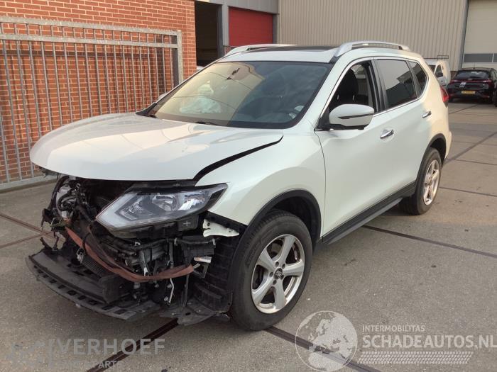 Nissan X-Trail X-Trail (T32), SUV, 2013 / 2022 1.6 DIG-T 16V