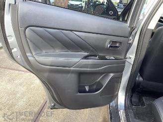 Mitsubishi Outlander Outlander (GF/GG), SUV, 2012 / 2022 2.0 16V PHEV 4x4 picture 11