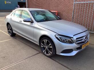 Vrakbiler auto Mercedes C-klasse C (W205), Sedan, 2013 C-250 2.0 CGI 16V 2016/3