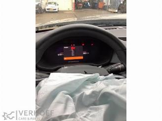 Polestar 2 Polestar 2, Liftback, 2019 63kWh Standard Range Single Motor picture 8