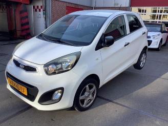 Vrakbiler auto Kia Picanto Picanto (TA), Hatchback, 2011 / 2017 1.0 12V 2012/9
