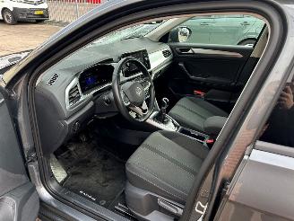 Volkswagen T-Roc  picture 9