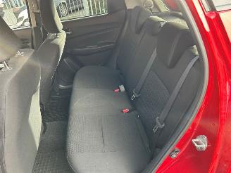 Suzuki Swift  picture 17