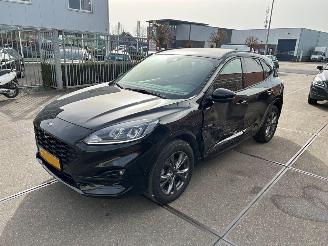 Vaurioauto  passenger cars Ford Kuga  2022/3