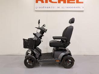 Mango  Scootmobiel FR-1 80ah accu + lader picture 4