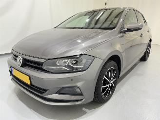 Unfallwagen Volkswagen Polo VI 5-Drs 1.0 MPI Airco 2018/4