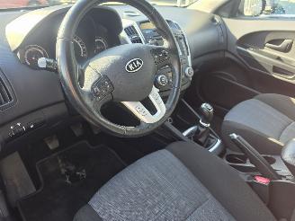 Kia Ceed SW 1.4 CVVT Navigator Plus picture 8