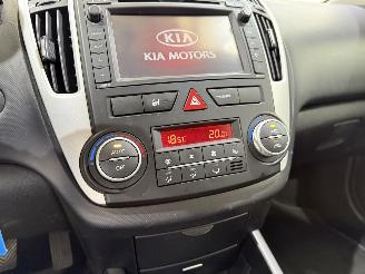 Kia Ceed SW 1.4 CVVT Navigator Plus picture 9