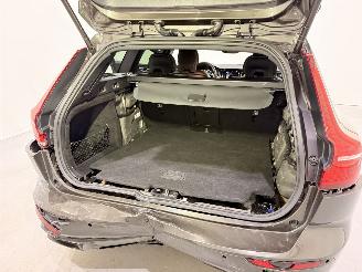 Volvo V-60 2.0 T8 Recharge PHEV R Design AWD picture 44