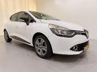 Unfallwagen Renault Clio HB 0.9 TCe 90 Night&Day 2015/9