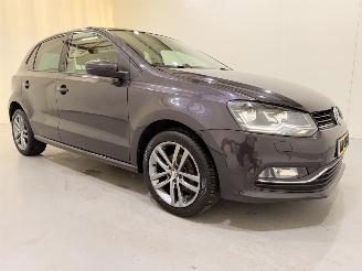 Schadeauto Volkswagen Polo V HB 1.0 Lounge Clima 2015/6