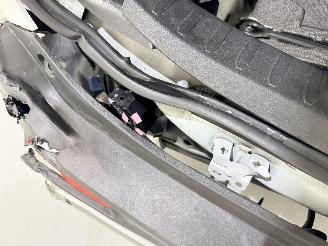 Toyota Rav-4 2.5 VVT-i Hybrid Dynamic picture 18